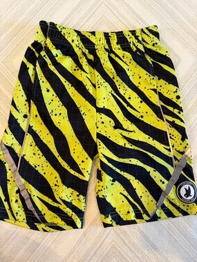 Flow Society Boys Youth Small Neon Yellow Zebra Print Athletic Shorts Pockets
